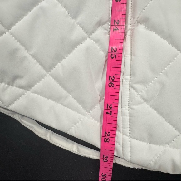 Nautica Women's White and Black Puffer Vest - Picture 10 of 10